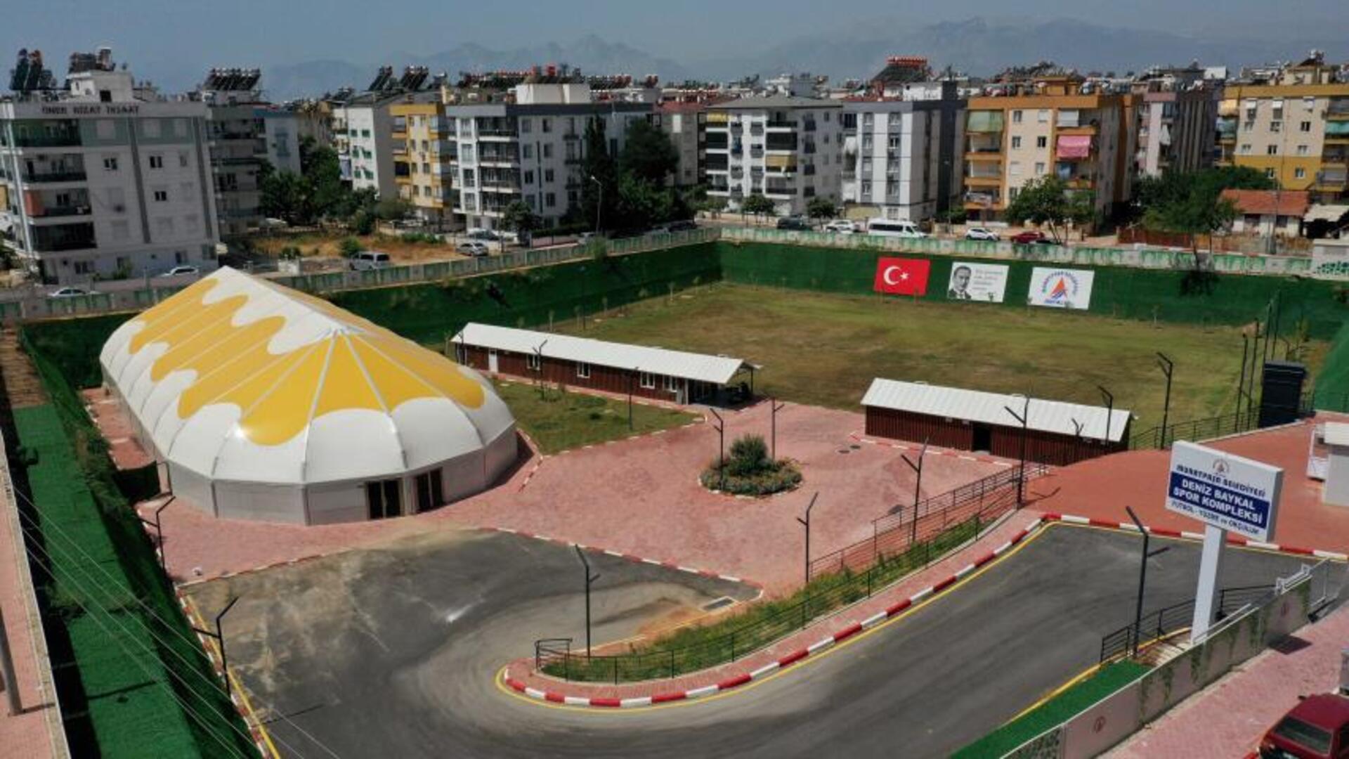 Deniz Baykal Spor Kompleksi